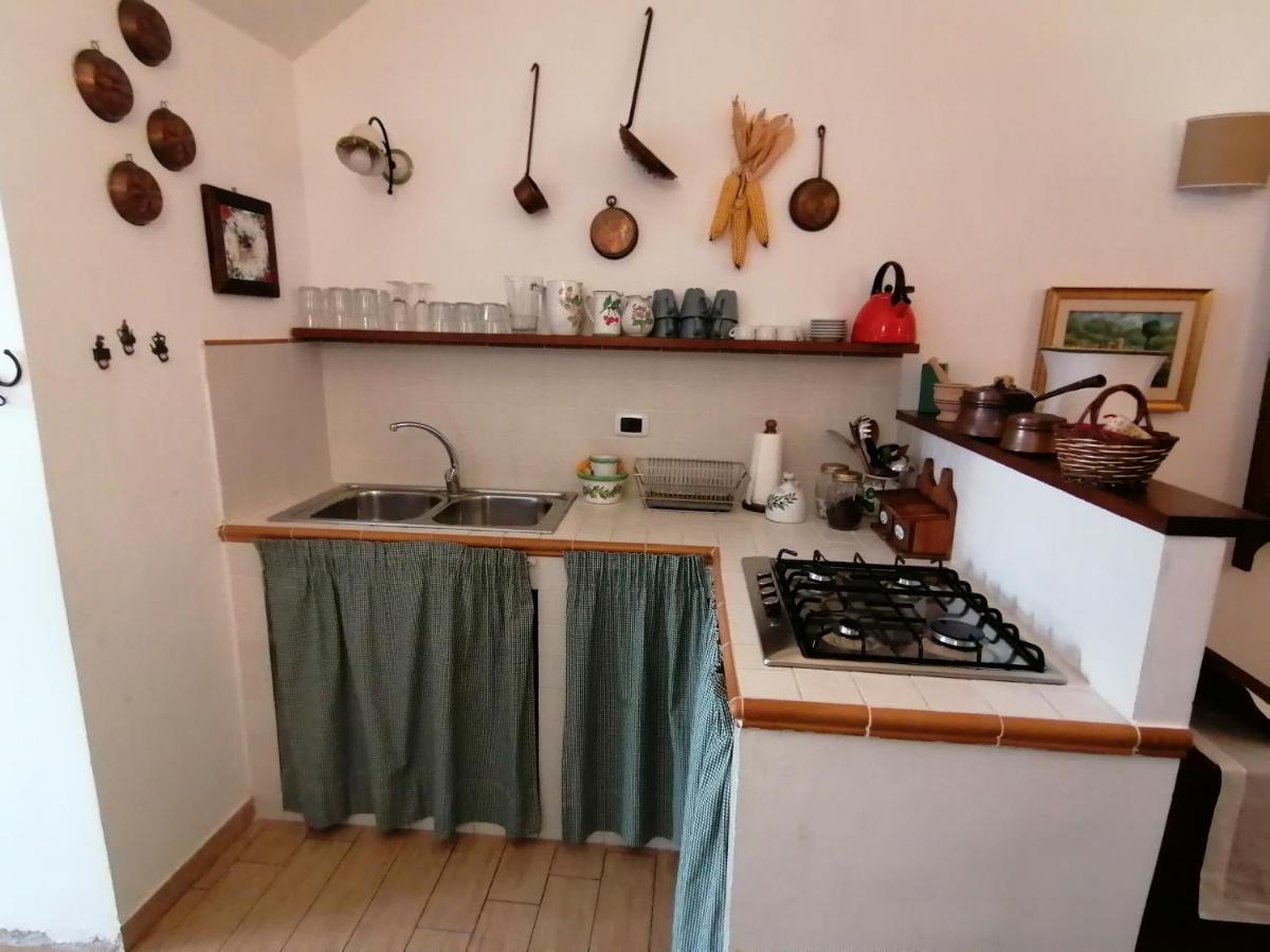 Appartamento Il Sorriso Orvinio Esterno foto