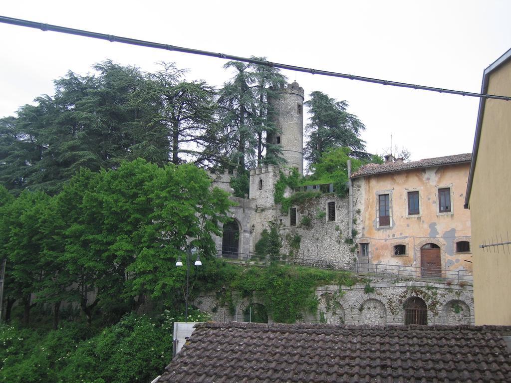 Appartamento Il Sorriso Orvinio Esterno foto